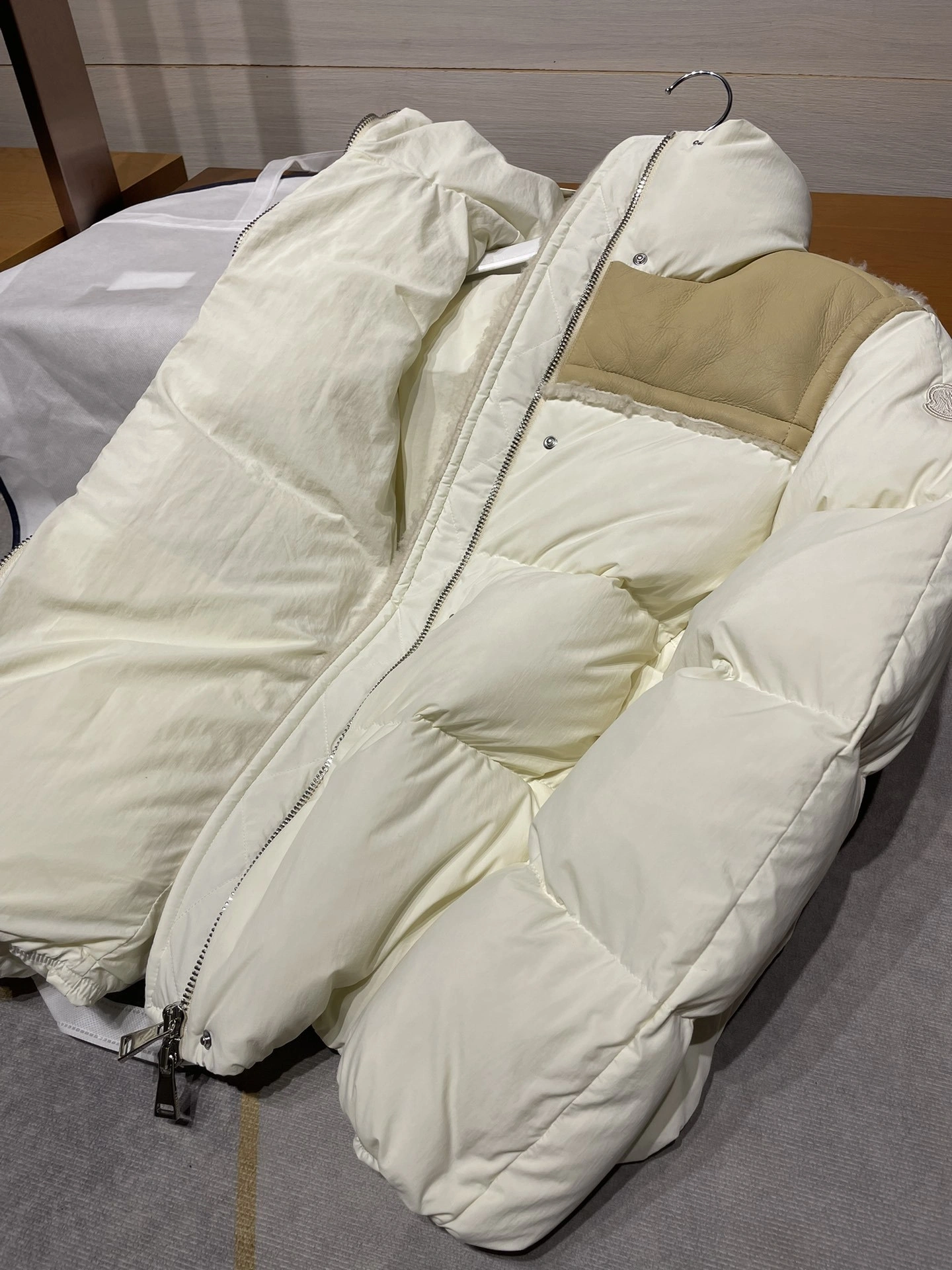 wg.luxury-- 7o9385r Down jacket white goose down item:E-F409J2225H